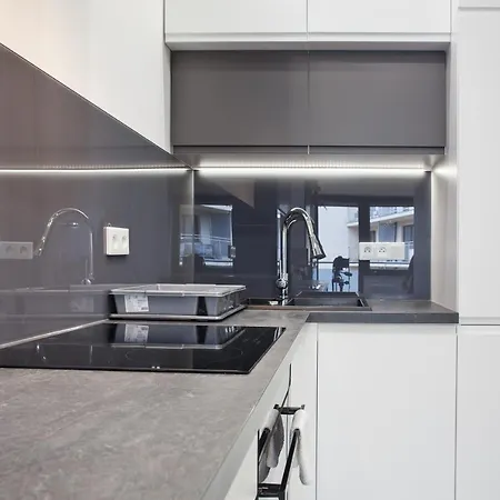 Aba Centrum Apartment *